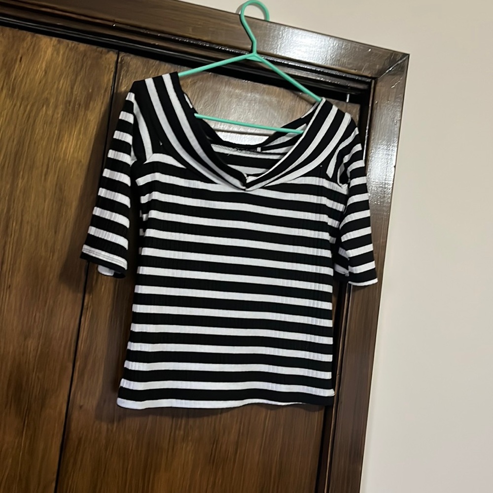 Zara opened shouldered, striped top